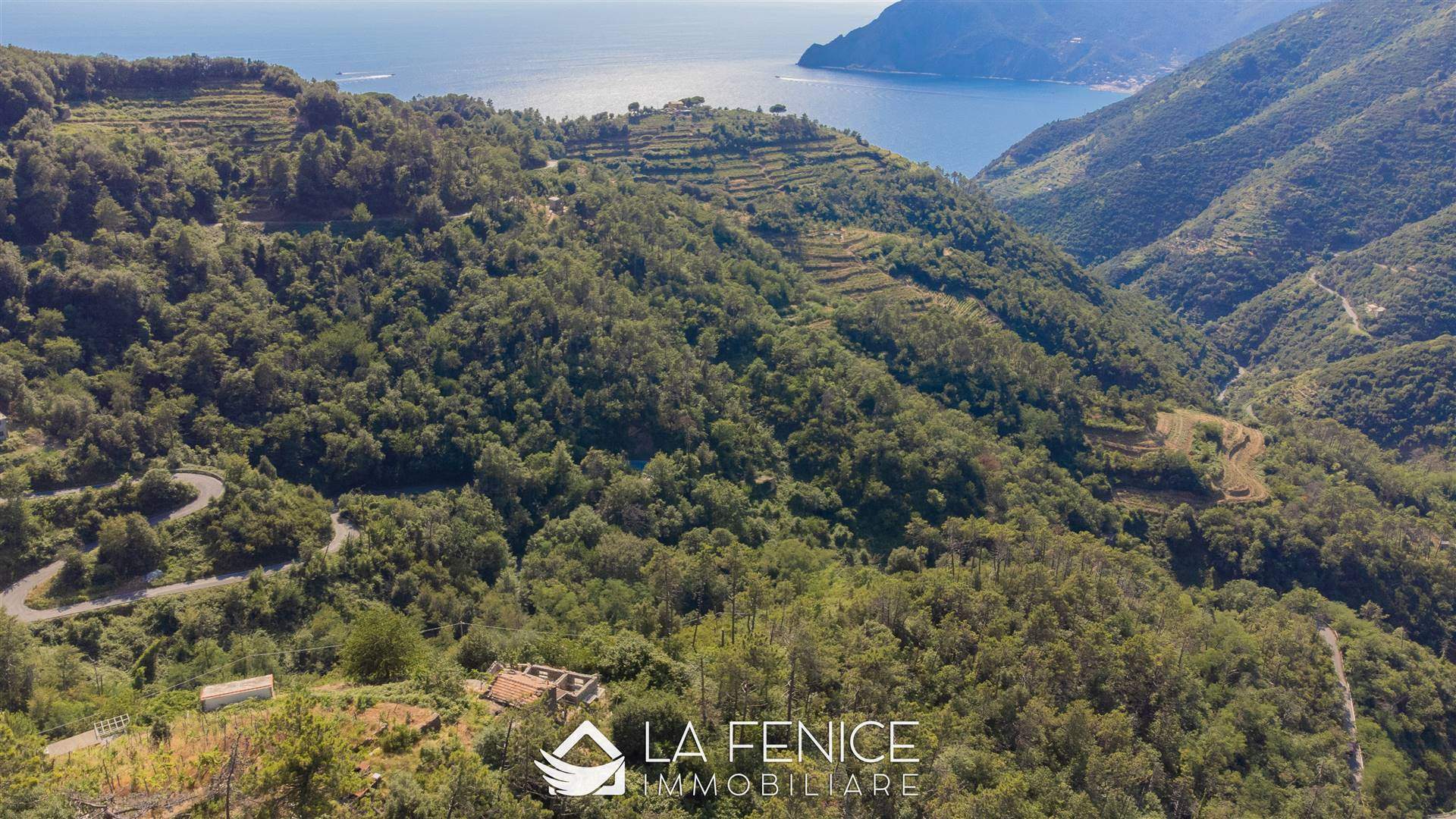 Rustico casale a Vernazza con 5 locali di 75 m2 - Foto