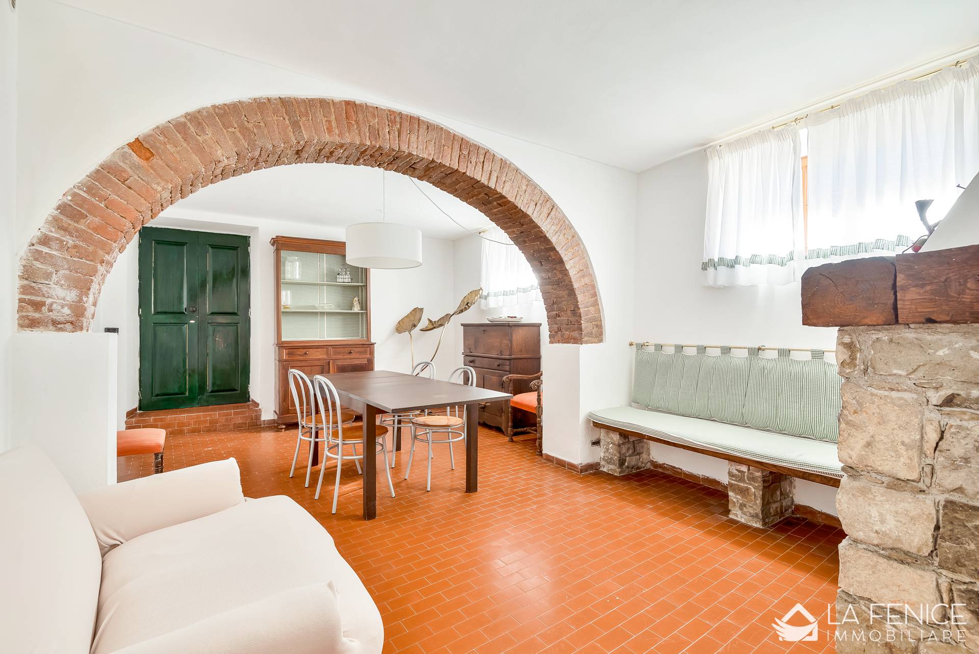 Villa a La spezia con 8 locali di 280 m2 - Foto