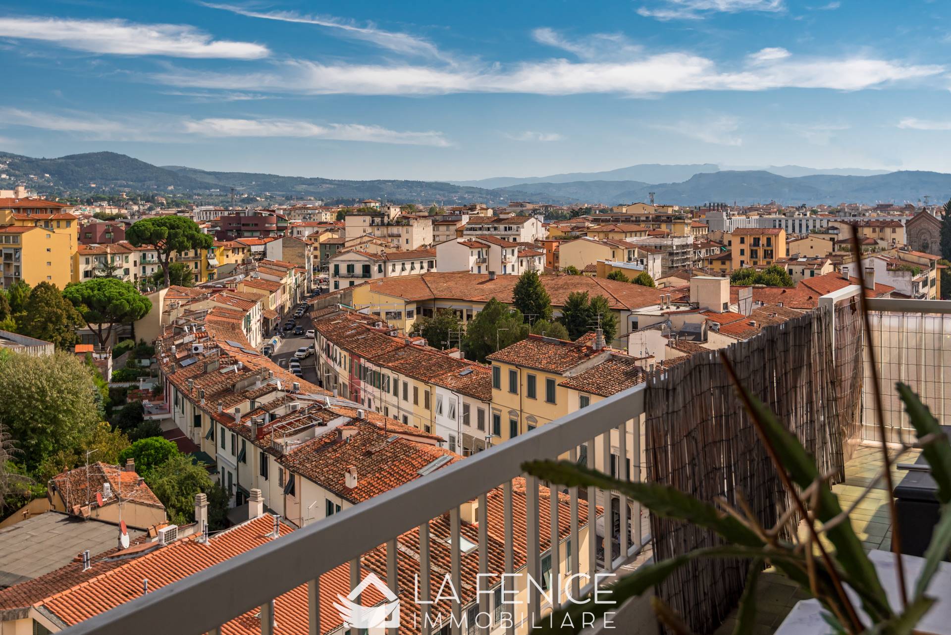 Appartamento a Firenze con 10 locali di 200 m2 - VISTA CUCINA