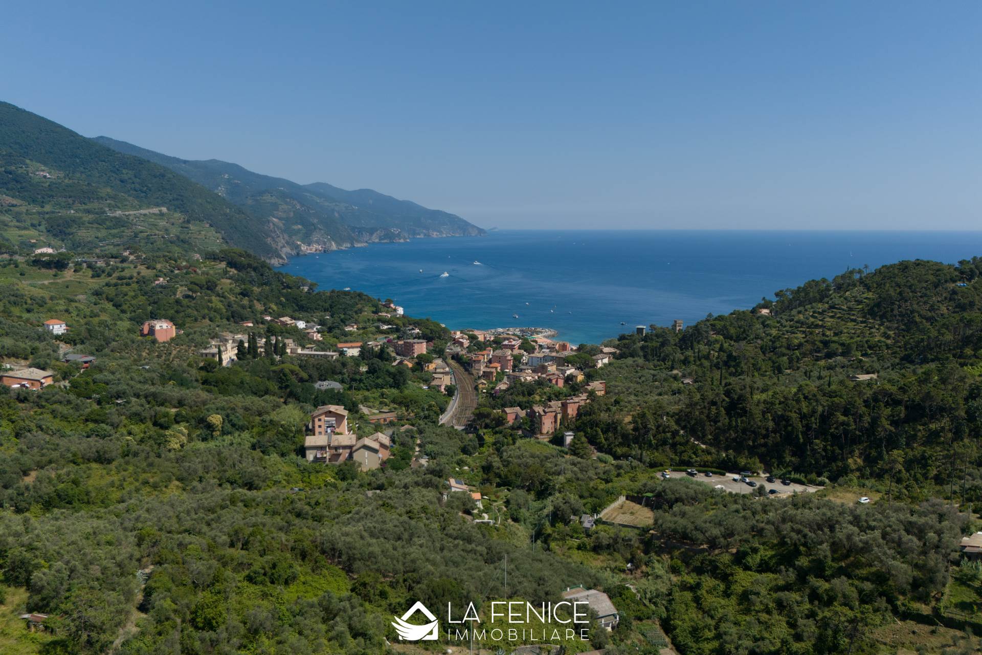 Rustico casale a Monterosso al mare con 6 locali di 142 m2 - Foto