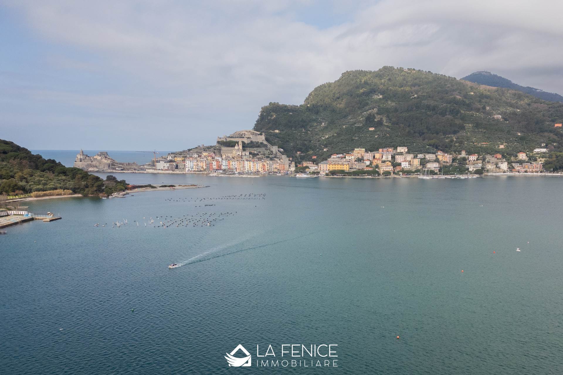 Appartamento a Portovenere con 10 locali di 290 m2 - Foto