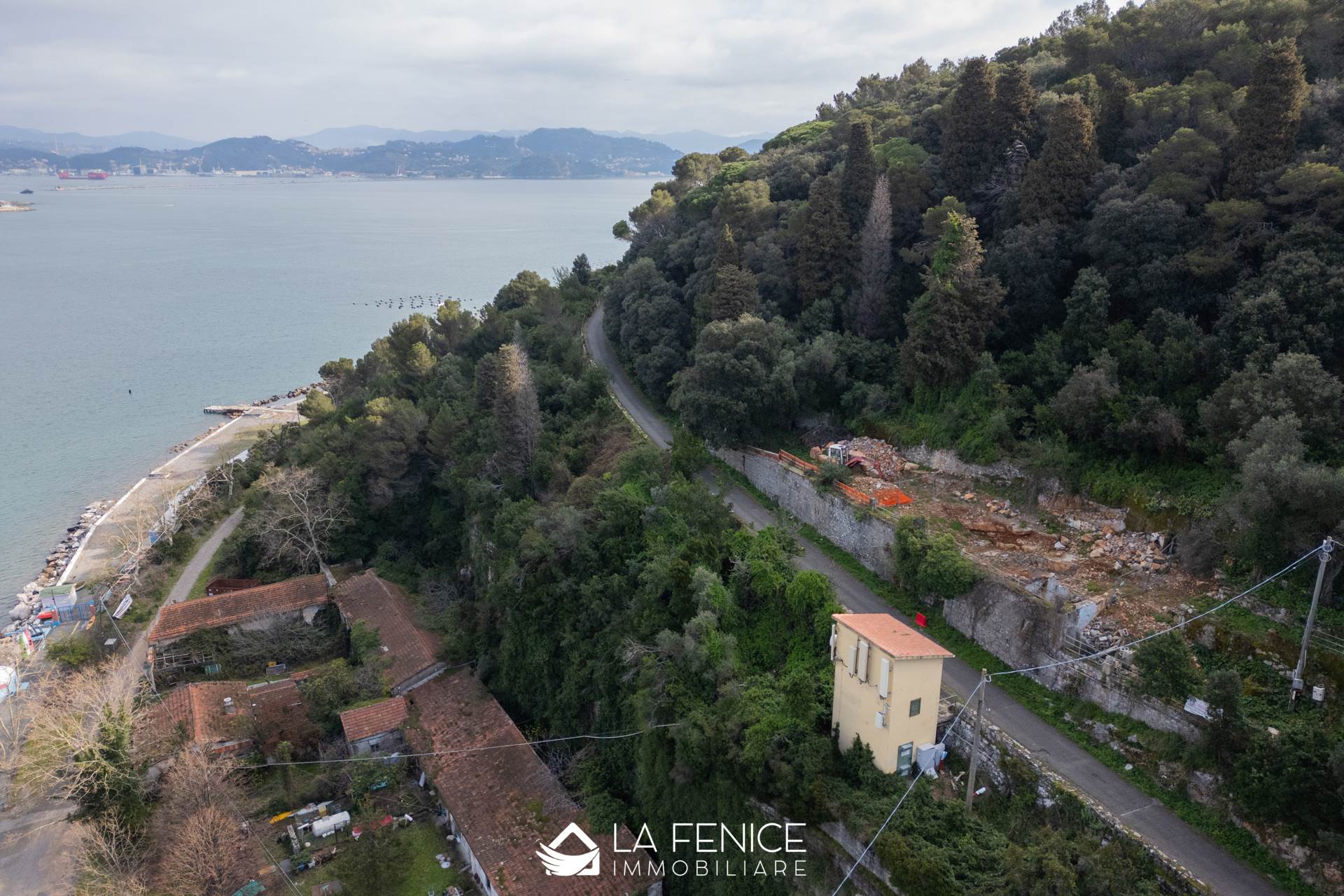 Appartamento a Portovenere con 10 locali di 290 m2 - Foto