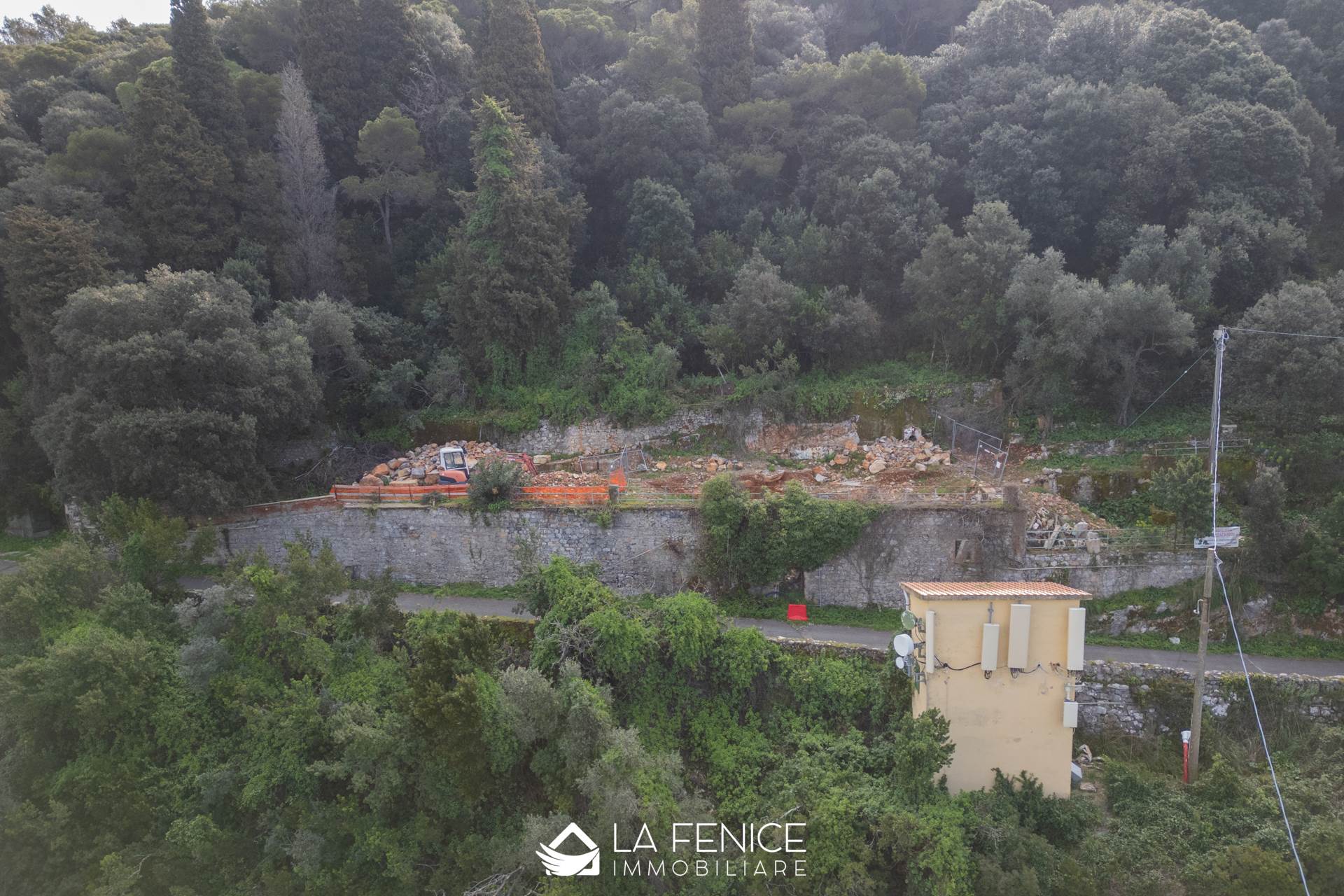 Appartamento a Portovenere con 10 locali di 290 m2 - Foto