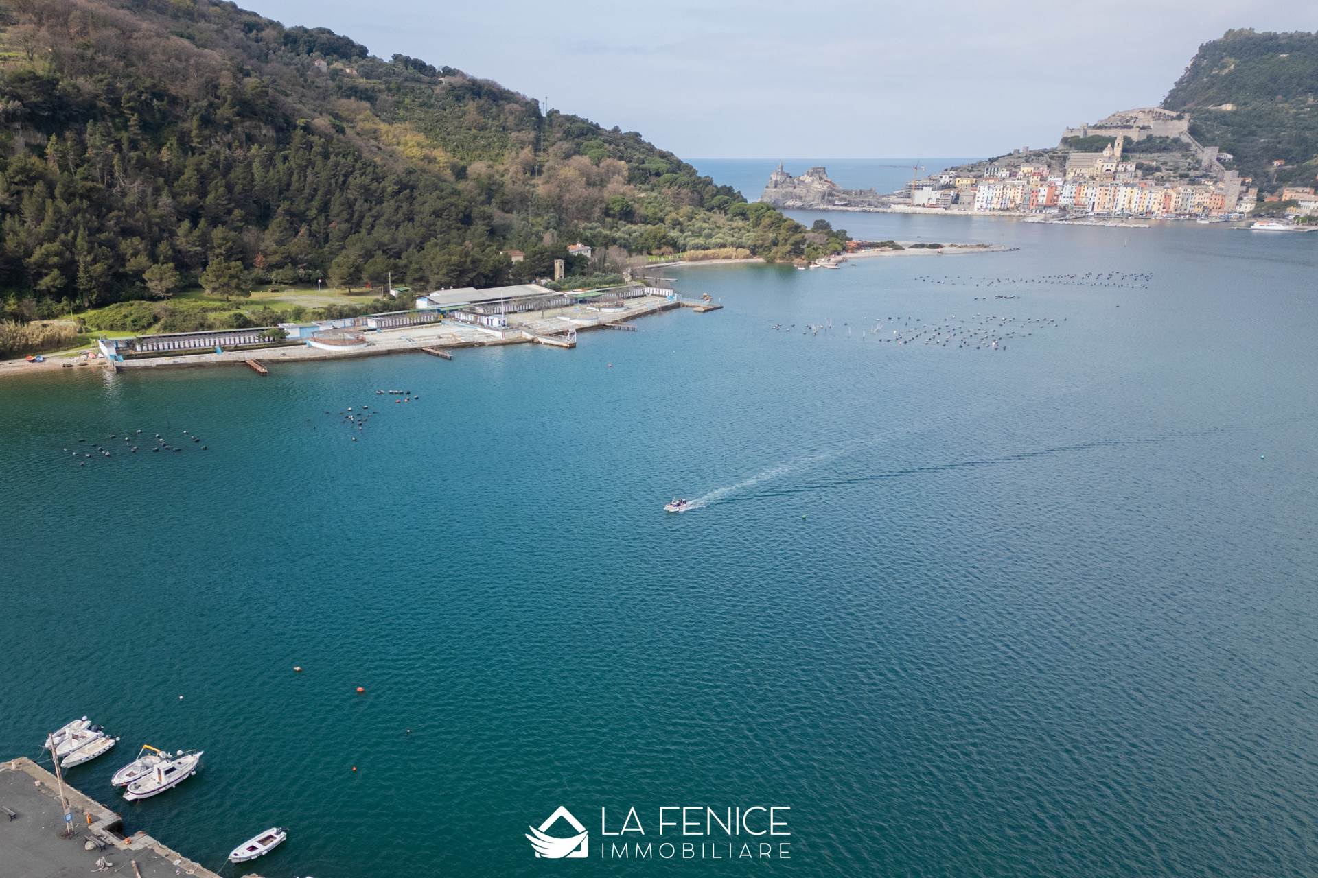 Appartamento a Portovenere con 10 locali di 290 m2 - Foto