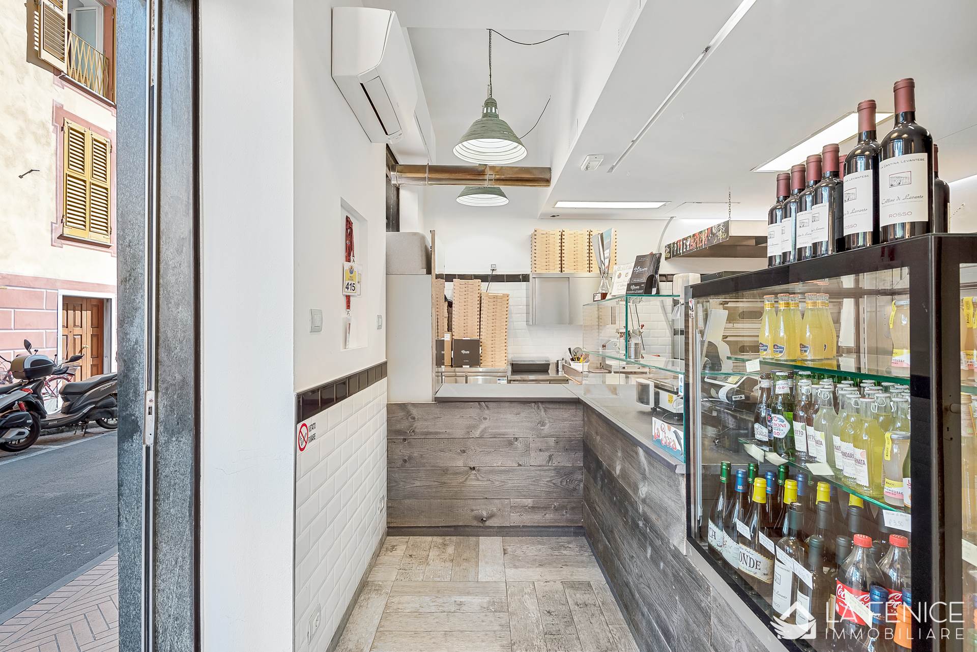 Pizzeria / Pub a Levanto con 1 locali di 40 m2 - Foto