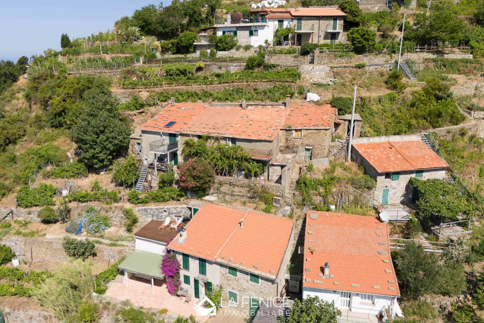 Rustico casale a Riomaggiore con 2 locali di 76 m2 - Foto