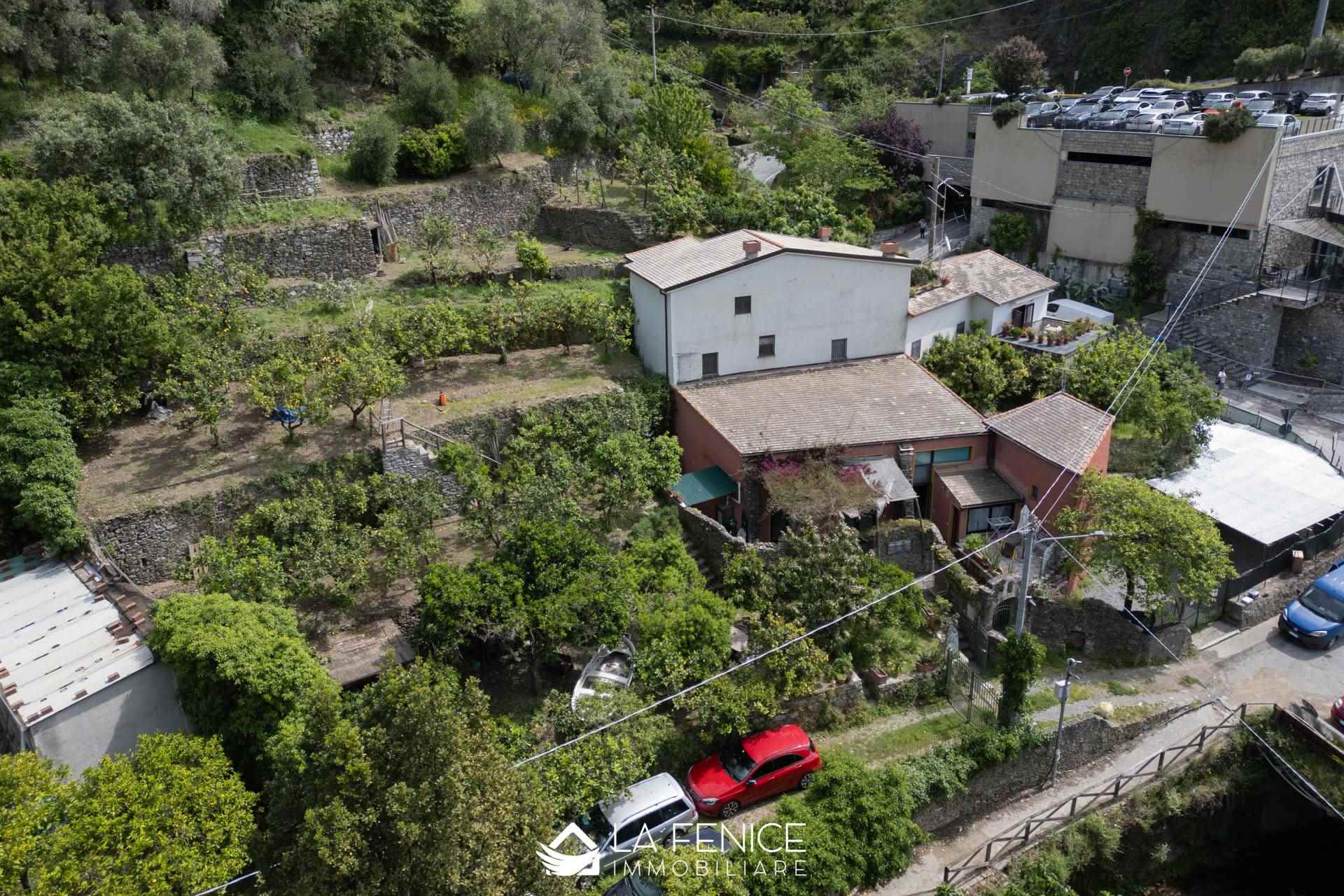 Appartamento a Monterosso al mare con 10 locali di 158 m2 - Foto