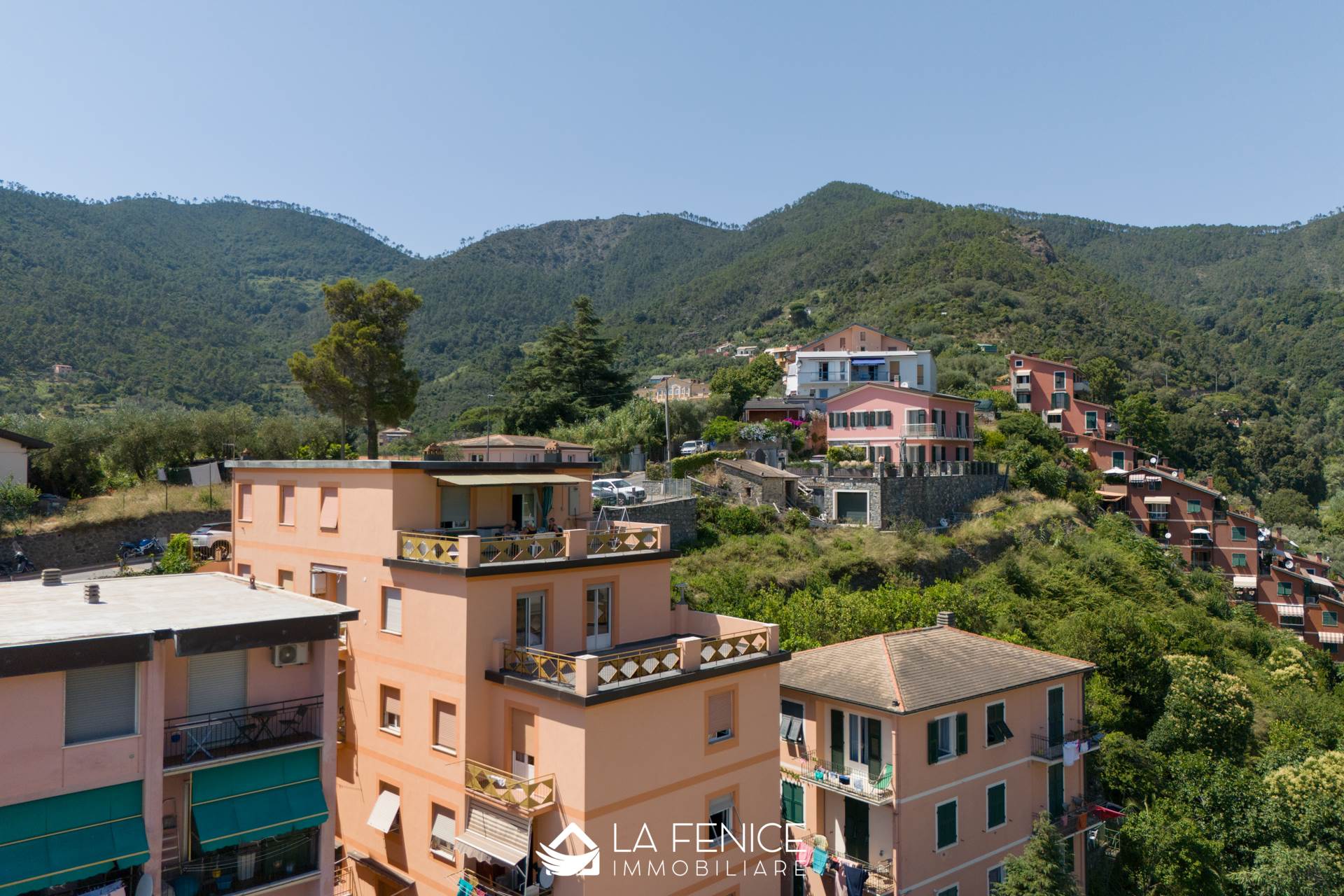 Attico a Monterosso al mare con 4 locali di 75 m2 - Foto